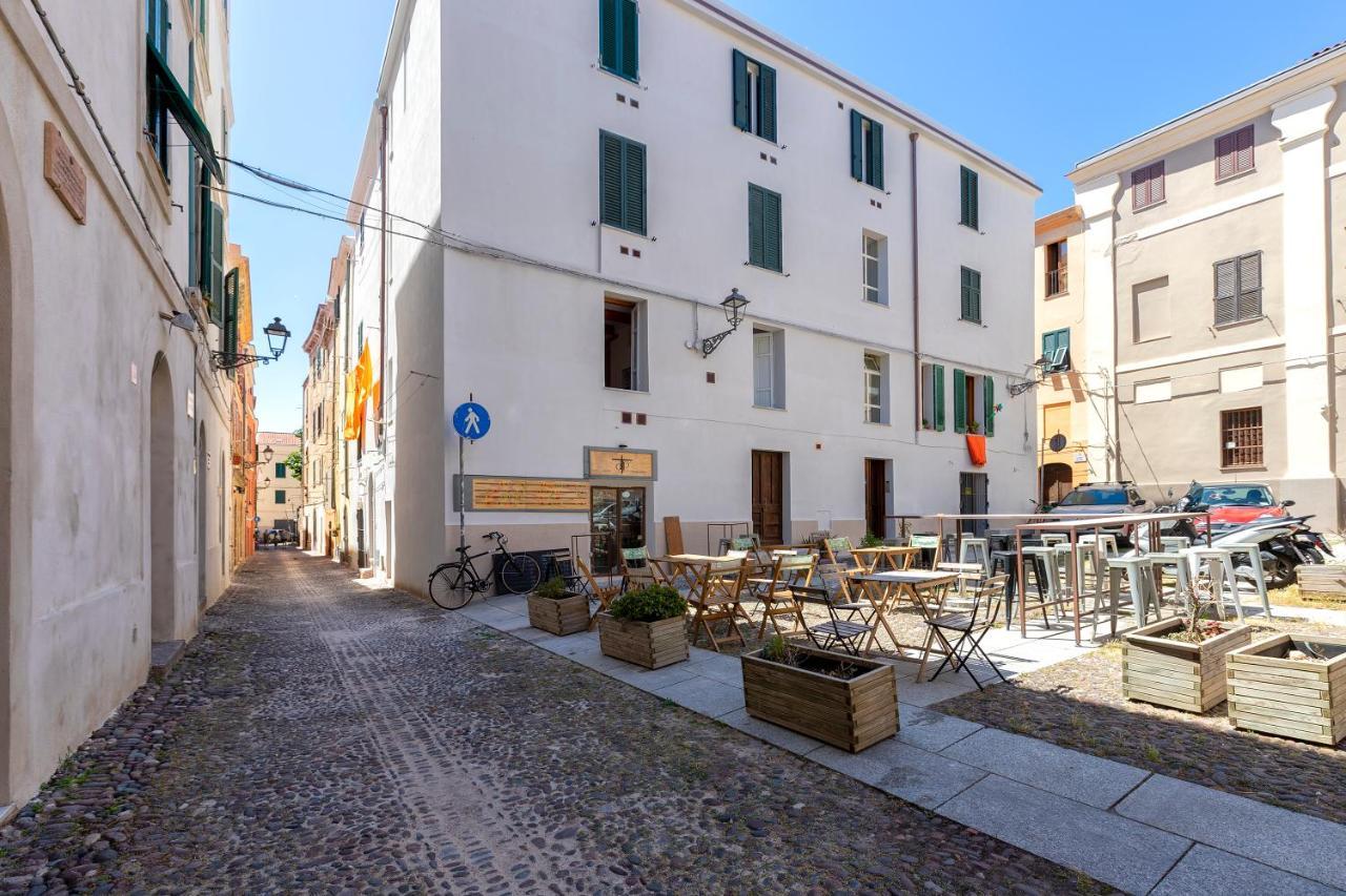 La Finestra Sul Teatro Apartment Alghero Luaran gambar
